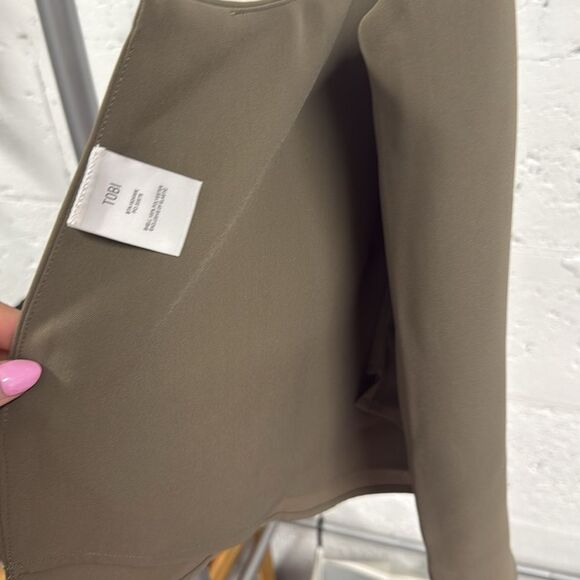 Tobi Khaki Backless Spaghetti Strap Top NWOT - Size XS - Picture 2 of 4